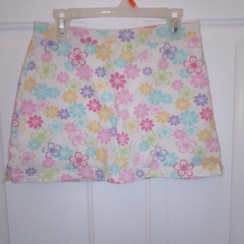 White multicolored floral skort